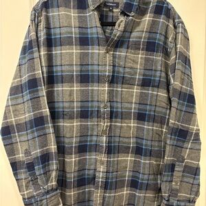 Croft & Barrow Men's Blue and Gray Plaid Shirt